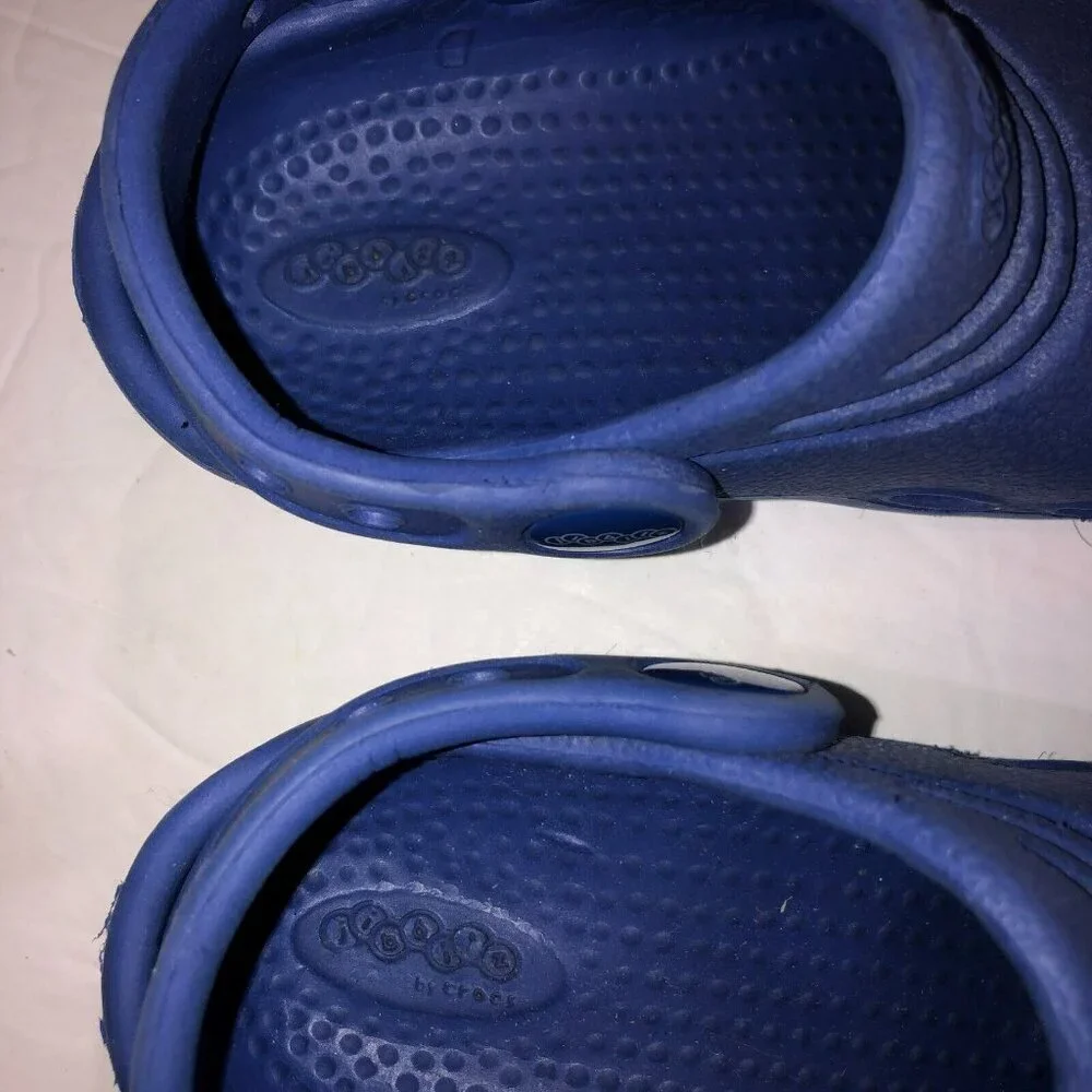 Crocs Jibbitz Kids Boys Girls Toddler XS 6/7 Blue Rubber Sandals Clogs Shoes